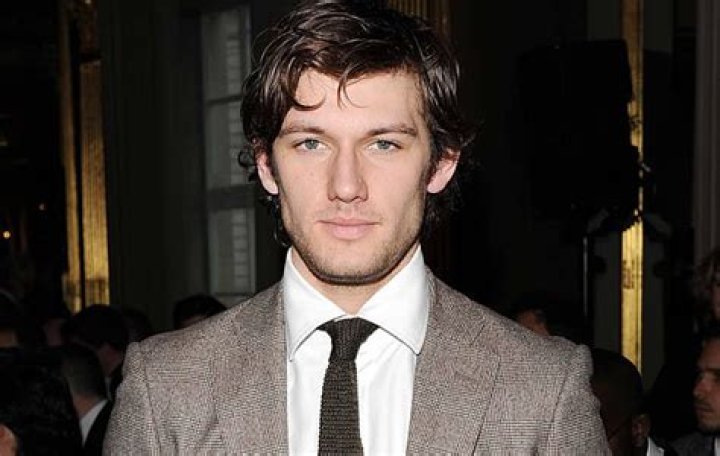 Alex Pettyfer Height, Weight, Net Worth, Age, Birthday, Wikipedia, Who, Instagram, Biography