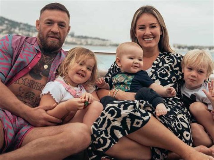 Conor McGregor: Girlfriend, Family, Prize Money & Net Worth