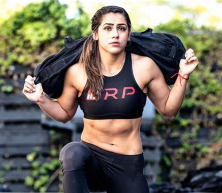 Cristina Bayardelle Height, Weight, Net Worth, Age, Birthday, Wikipedia, Who, Instagram, Biography