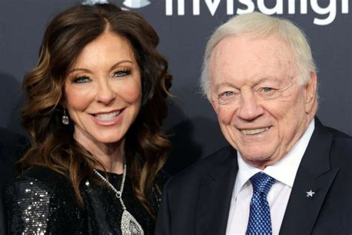 Cynthia Davis Jerry Jones Affair Timeline As Cowboys GM Accused By Alleged Daughter, Here is An Update