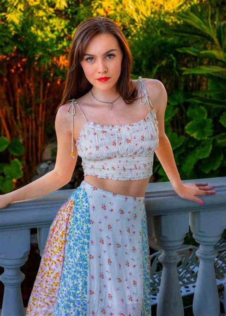 
Cynthia Parker Height, Age, Boyfriend, Biography, Wiki, Net Worth 
