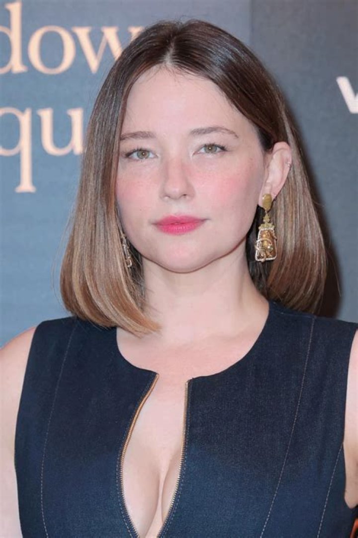 
Does Bryce Bennett Height, Weight, Net Worth, Age, Birthday, Wikipedia, Who, Nationality, Biography 