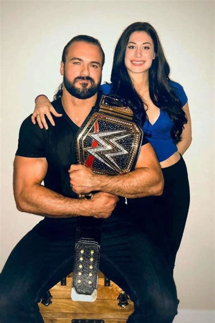 
Drew McIntyre is Married to Wife: Kaitlyn Frohnapfel. Kids 