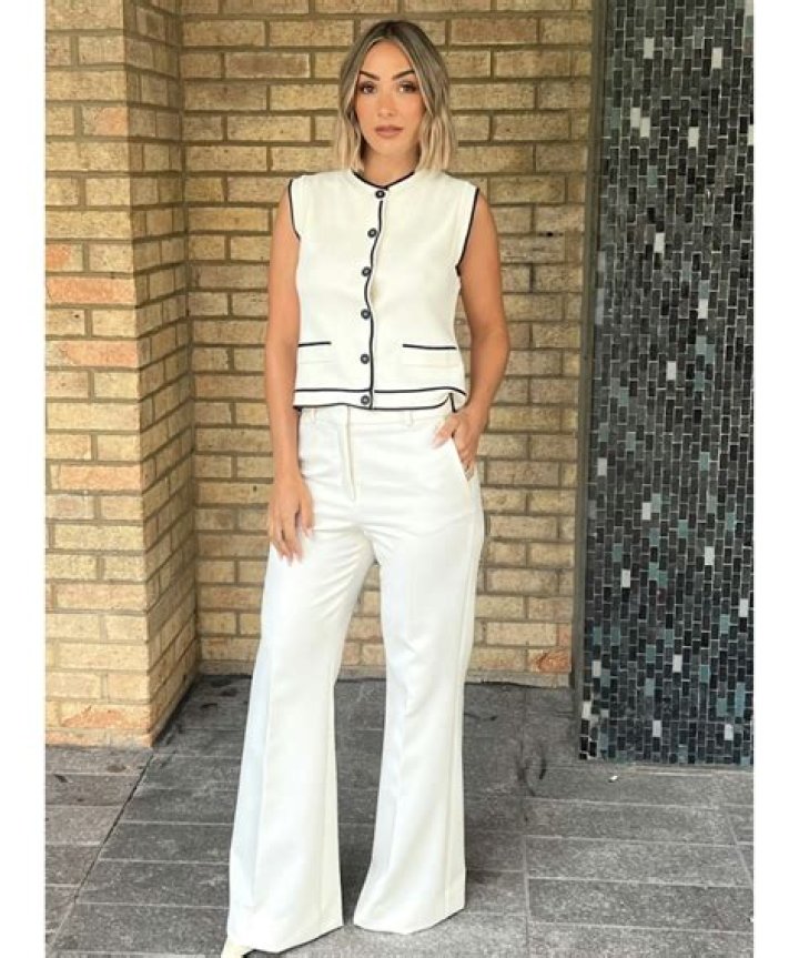 
Here Is Where To Find Frankie Bridge Clothes, Loose Women Cast Shops At Tesco and Other Brands 