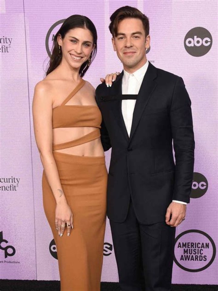 
Is Codi Galvin The Wife Of Luke Ryan? Everything To Know About Their Dating Life 
