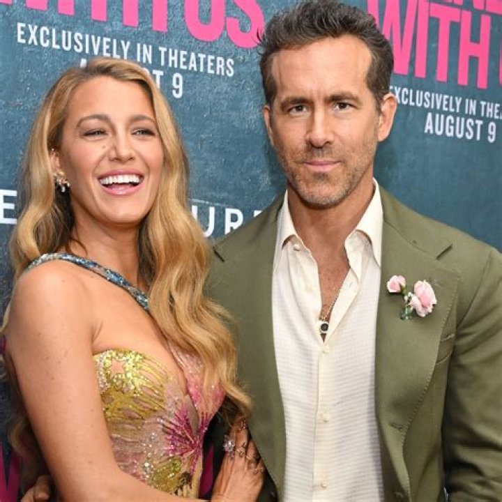 Is Ryan Reynolds Gay? Age, Height, Net Worth