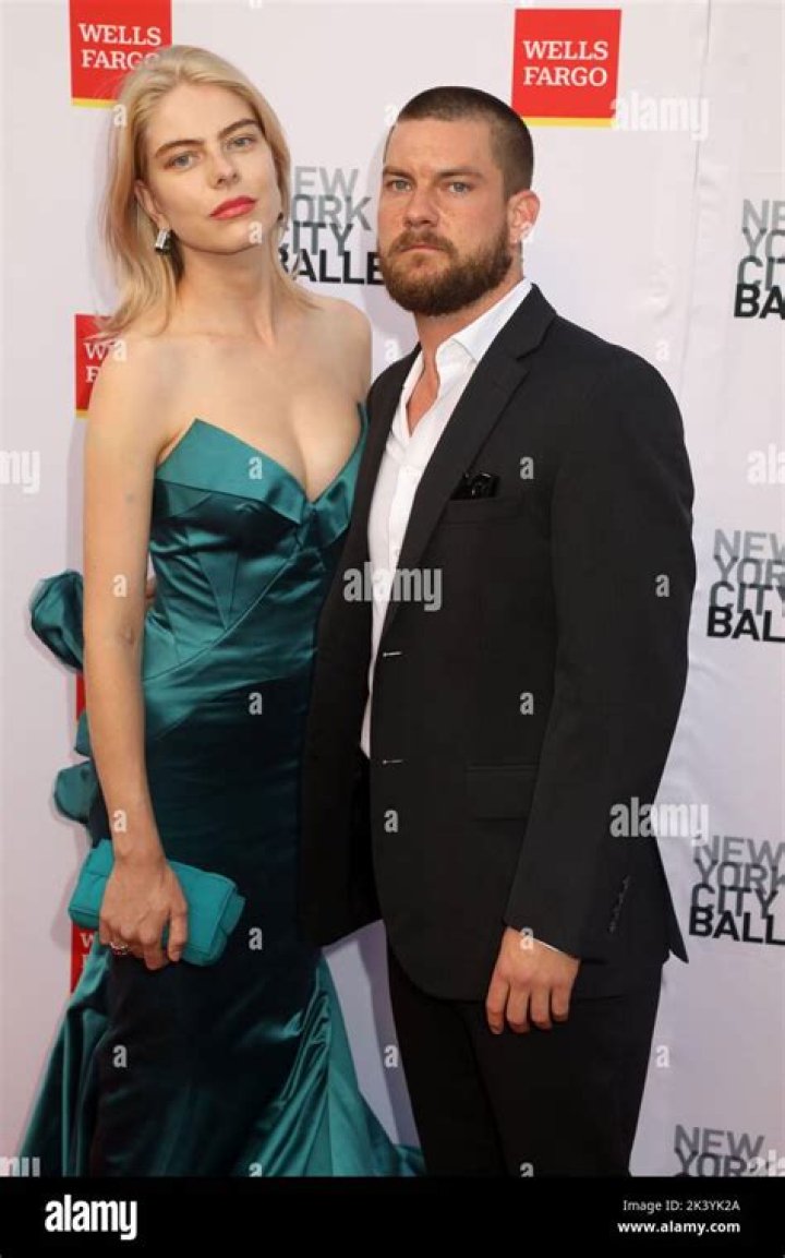 
Jake Weary’s Biography: Wife Vera Bulder, Height, Net Worth 