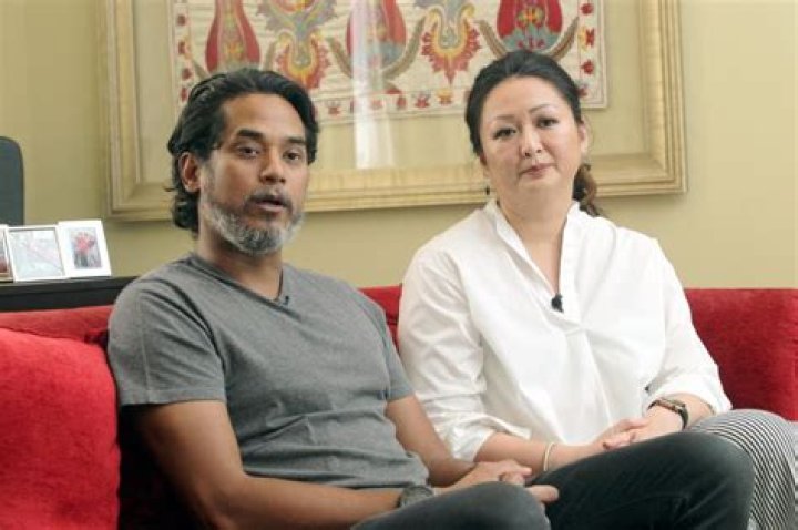 
Khairy Jamaluddin Wife Who is Khairy Jamaluddin Wife? 