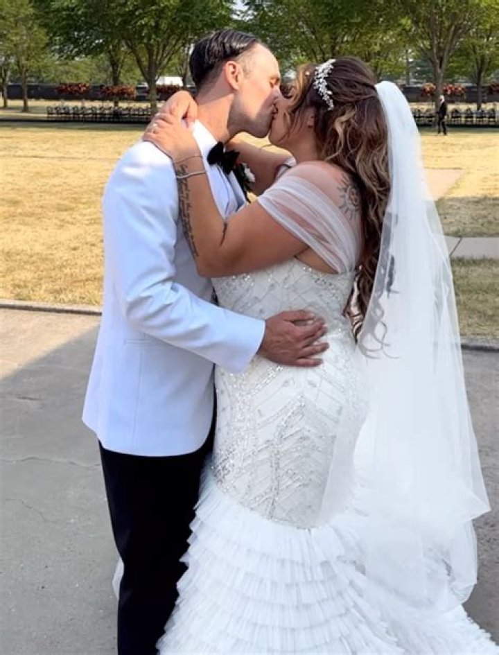 
Lauren Hemp Husband: Is She Married? Relationship And Net Worth 