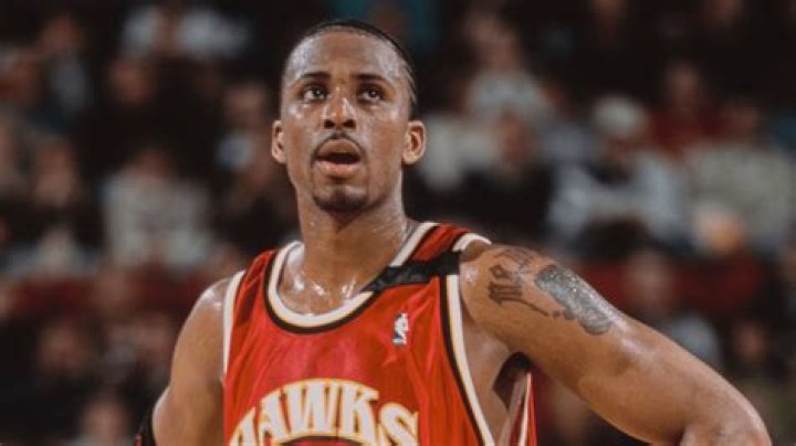 Lorenzen Wright Height, Weight, Net Worth, Age, Birthday, Wikipedia, Who, Nationality, Biography