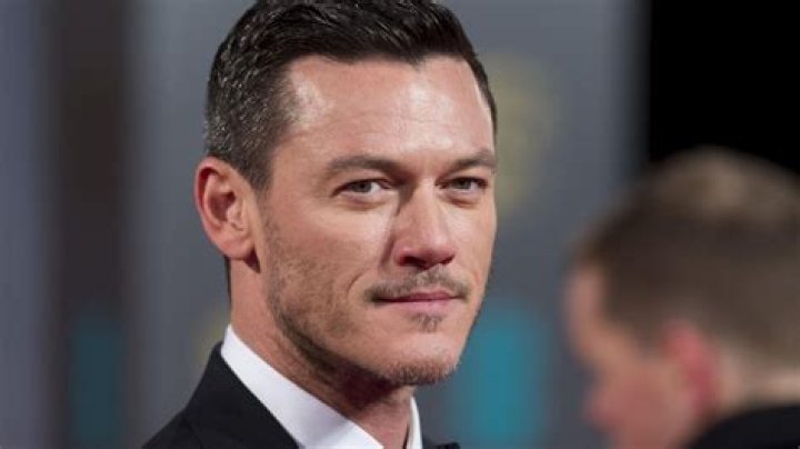 
Luke Evans Sexuality: Did He Came Out As Gay? Dating History Explored 