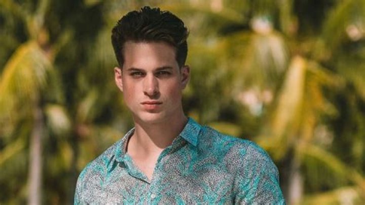 Nick Sandell Height, Weight, Net Worth, Age, Birthday, Wikipedia, Who, Nationality, Biography
