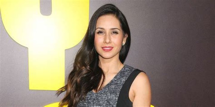 Patricia Azarcoya Schneider wiki. Who is Rob Schneider’s wife?