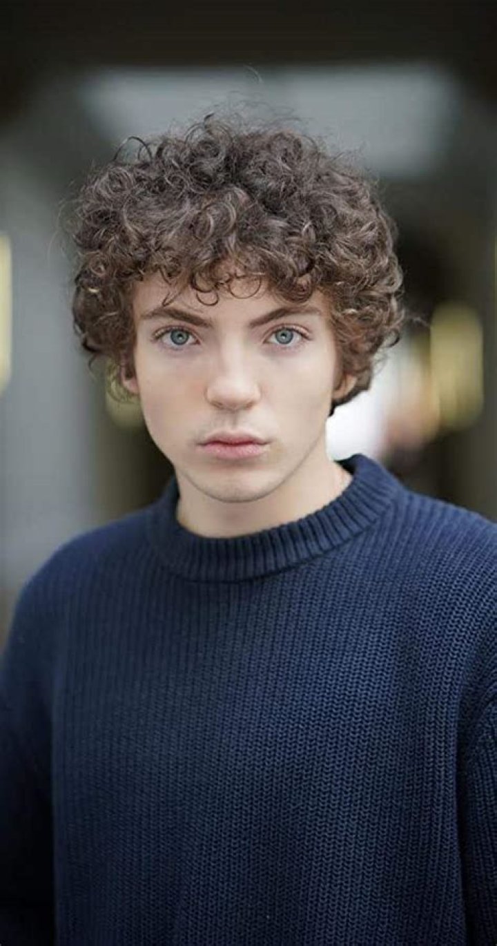 Romann Berrux Height, Weight, Net Worth, Age, Birthday, Wikipedia, Who, Nationality, Biography