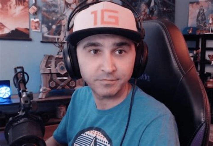 summit1g: Girlfriend, Family, Setup, Prize Money & Net Worth