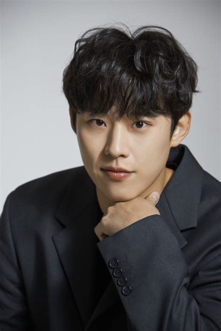 
Sung Cheol Kim Height, Weight, Net Worth, Age, Birthday, Wikipedia, Who, Nationality, Biography 
