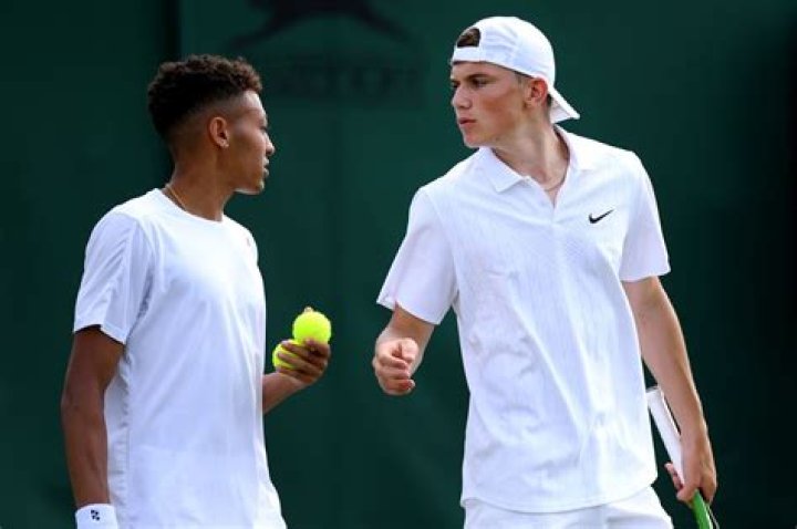 
Tennis Player Paul Jubb and His Dating History – Does He Have A Girlfriend? 