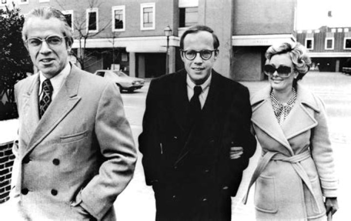 
Where Is Maureen Dean John Dean’s Wife Now? 