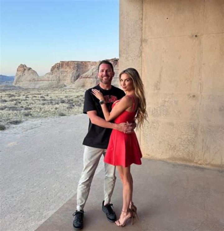 
Who Is Allison Holker’s Baby Daddy? The Dancer’s Love Life 