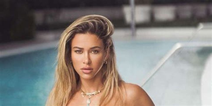 Who is Cindy Prado? Age, Height, Measurements, Boyfriend, Wiki