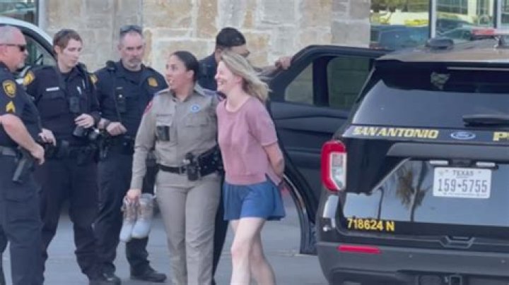 
Who Is Hannah Warren? Ohio Carjacker, 25, Charged For Stealing Car 