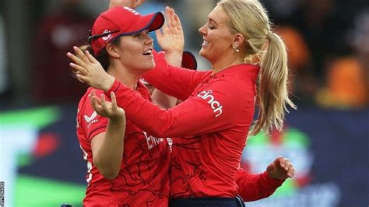 
Who Is Partner Sarah Glenn? The English cricketer’s dating history and relationships are detailed 
